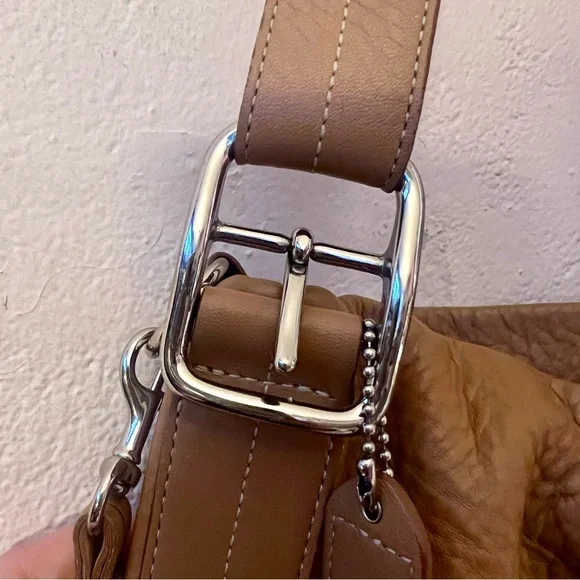 Coach 2006 Legacy Tan Thick Pebble Grain Leather Shoulder Hobo Bag Purse - Picture 7 of 17